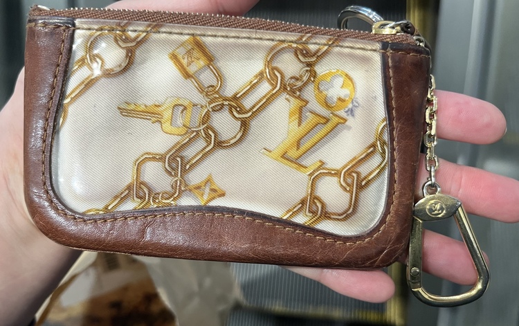 ポシェットクレ モノグラムチャーム（ブランドバッグ）の商品画像 - 査定依頼日：2022年6月7日 - 最高査定価格：22,000円