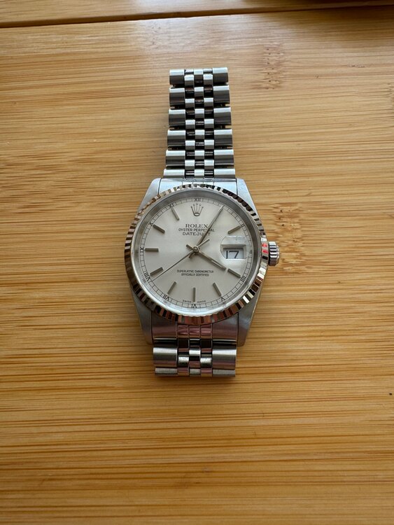 ロレックス デイトジャスト DJWGべzホワイト（高級時計）の商品画像 - 査定依頼日：2025年3月30日 - 最高査定価格：840,000円