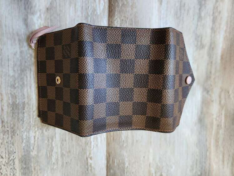 ダミエ（ブランド財布・小物）の商品画像 - 査定依頼日：2025年3月19日 - 最高査定価格：12,000円