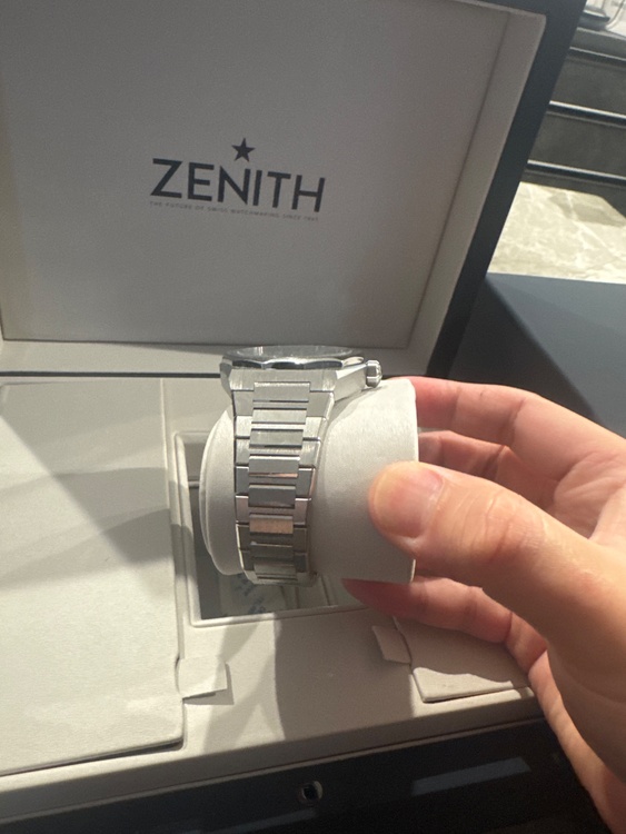 DEFY skyline closed dial（高級時計）の商品画像 - 査定依頼日：2026年2月7日 - 最高査定価格：950,000円