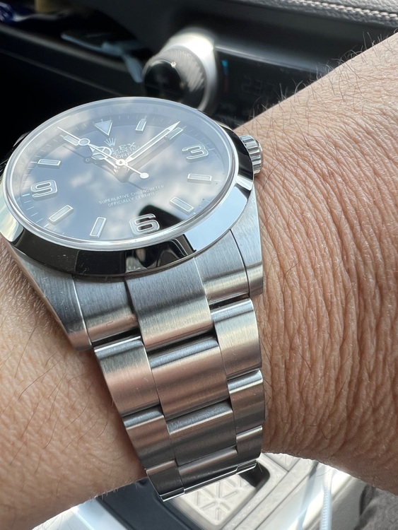 ロレックス エクスプローラー 22427（高級時計）の商品画像 - 査定依頼日：2025年8月8日 - 最高査定価格：1,150,000円