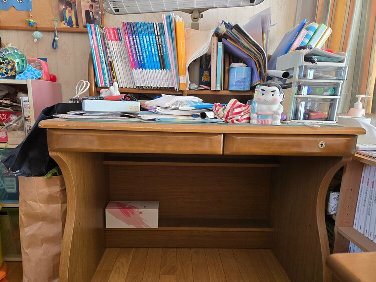 学習机　小泉　2000年製造（家具・寝具）の商品画像 - 査定依頼日：2026年3月16日 - 最高査定価格：3,000円