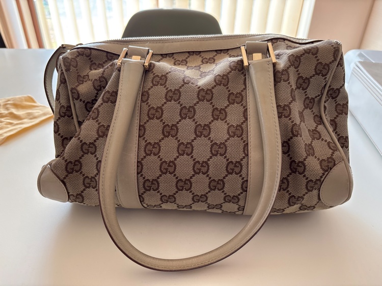 不明（ブランドバッグ）の商品画像 - 査定依頼日：2026年3月8日 - 最高査定価格：35,000円