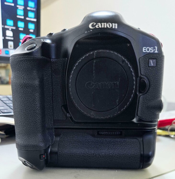 イオス1V（カメラ）の商品画像 - 査定依頼日：2026年1月22日 - 最高査定価格：80,000円