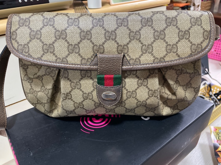 グッチ  （ブランドバッグ）の商品画像 - 査定依頼日：2026年1月27日 - 最高査定価格：40,000円