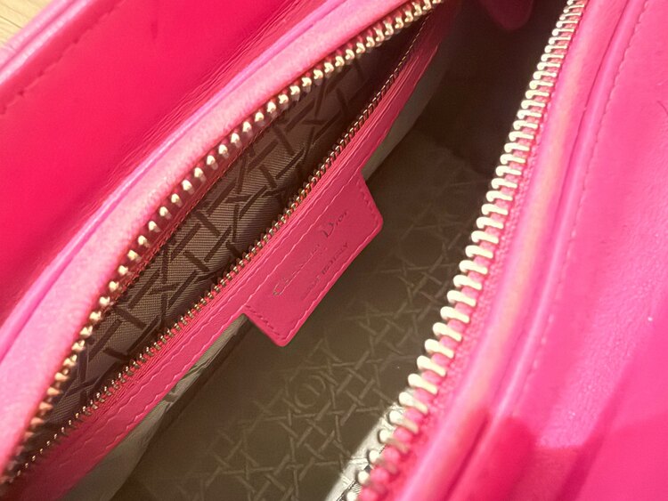 レディディオール（ブランドバッグ）の商品画像 - 査定依頼日：2025年2月23日 - 最高査定価格：110,000円