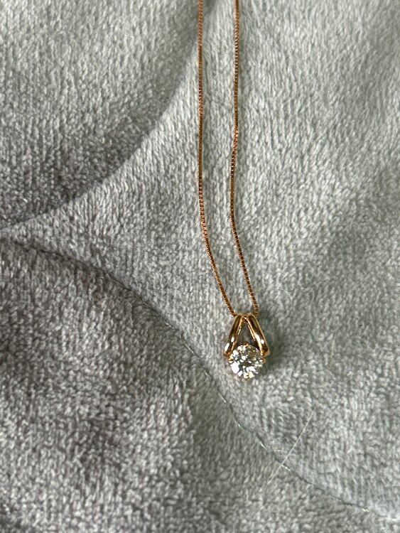 ダイヤ0.4カラットピンクゴールドネックレス（金・貴金属）の商品画像 - 査定依頼日：2025年4月26日 - 最高査定価格：80,000円