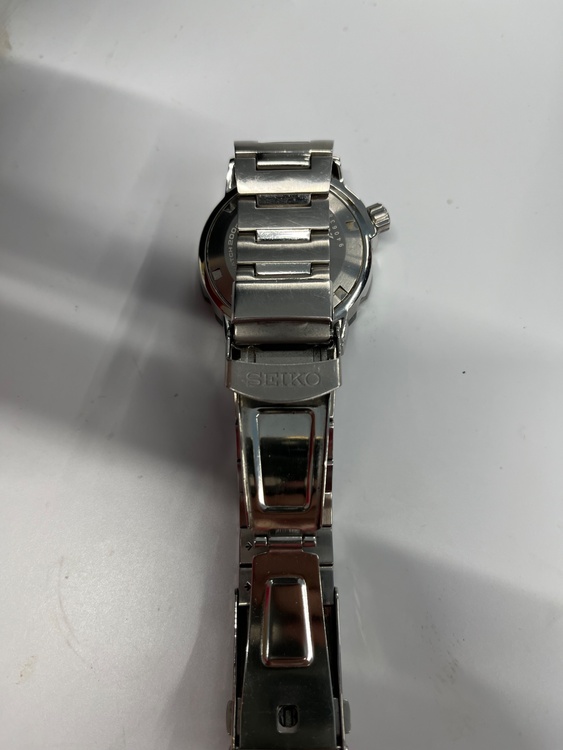 セイコー プロスペック ダイバー スキューバ 4R36-07N0 （高級時計）の商品画像 - 査定依頼日：2026年3月6日 - 最高査定価格：30,000円