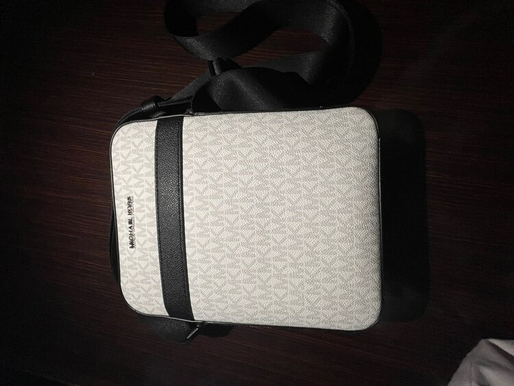 その他 ジルサンダー （ブランドバッグ）の商品画像 - 査定依頼日：2025年3月21日 - 最高査定価格：3,000円