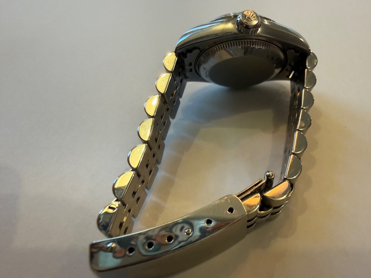 デイトジャスト26シルバー（高級時計）の商品画像 - 査定依頼日：2026年3月10日 - 最高査定価格：730,000円