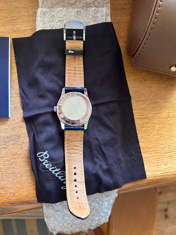 ブライトリング ナビタイマー A165C-1（高級時計）の商品画像 - 査定依頼日：2025年1月20日 - 最高査定価格：400,000円