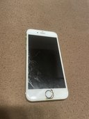 iPhone8（スマホ）の商品画像 - 査定依頼日：2023年8月8日 - 最高査定価格：3,000円