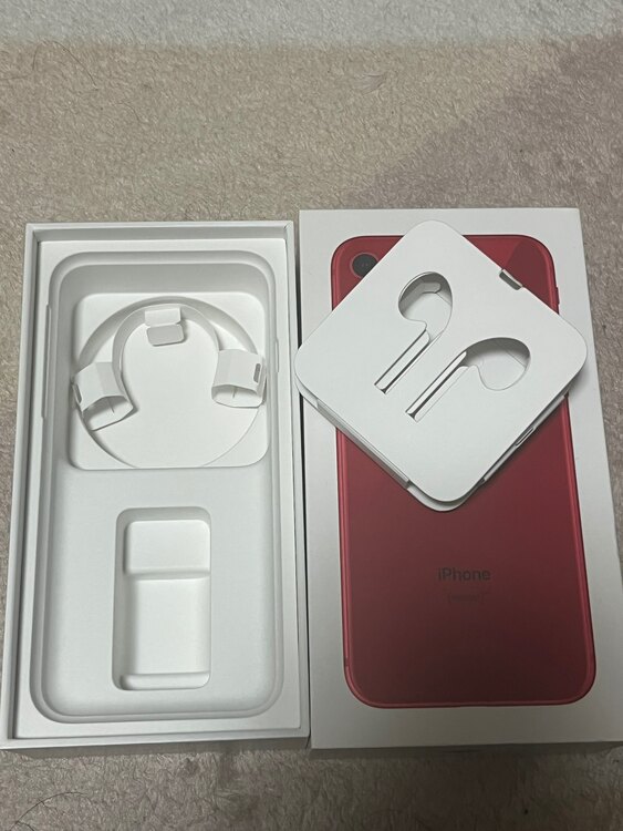 iPhone 8 Product RED（スマホ）の商品画像 - 査定依頼日：2025年3月20日 - 最高査定価格：6,000円