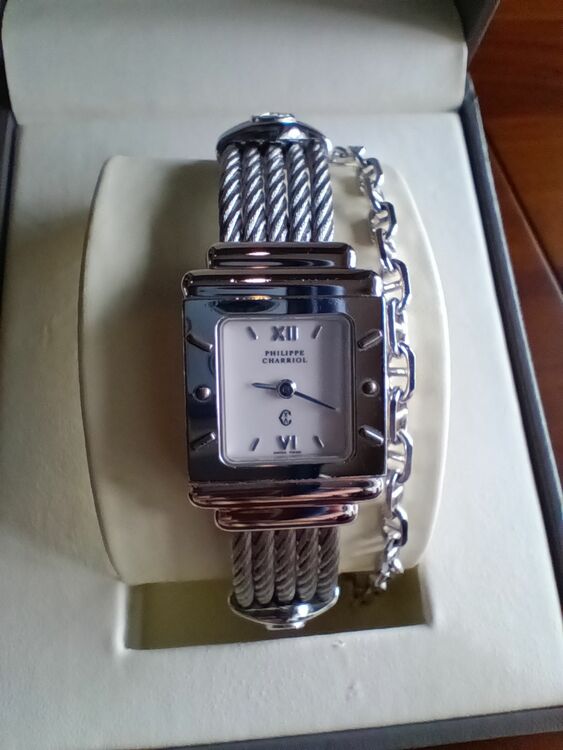 その他 その他 フィリップシャリオール　サントロペ　スクエア（高級時計）の商品画像 - 査定依頼日：2025年7月4日 - 最高査定価格：25,000円
