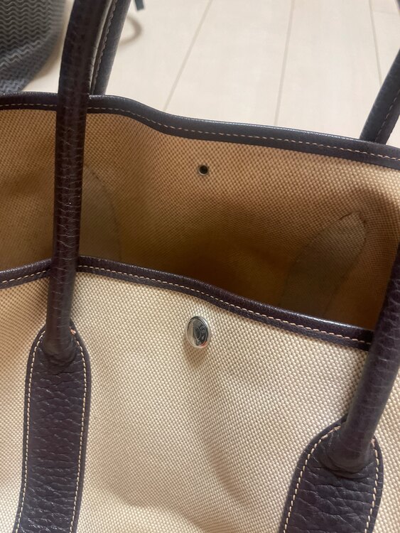 ガーデンパーティ（ブランドバッグ）の商品画像 - 査定依頼日：2025年3月6日 - 最高査定価格：35,000円