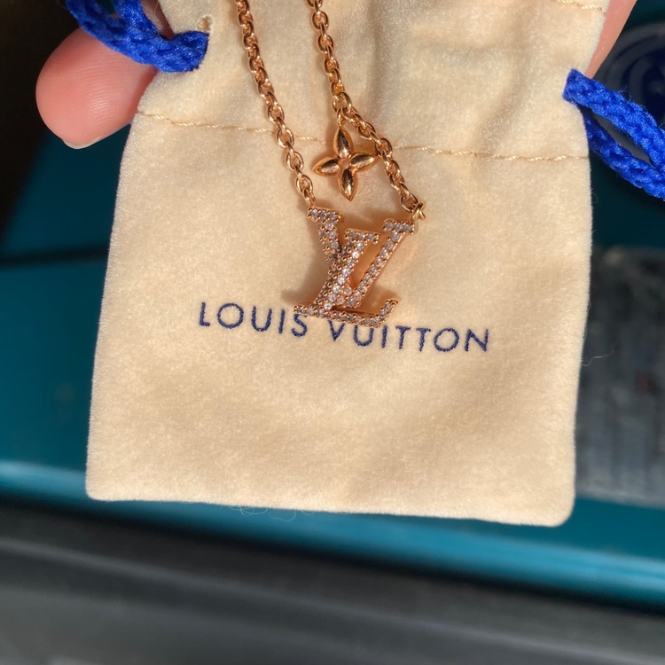 ルイヴィトン　コリエ　LVアイコニックネックレス（宝石）の商品画像 - 査定依頼日：2025年12月12日 - 最高査定価格：45,000円