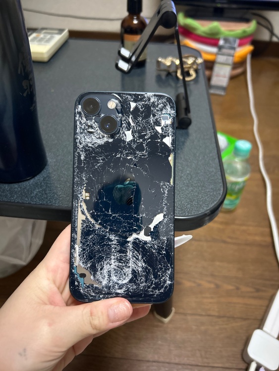 iPhone iPhone 13 128GB SIMフリー（スマホ）の商品画像 - 査定依頼日：2026年9月22日 - 最高査定価格：22,000円