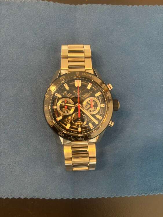 タグ・ホイヤーカレラ（高級時計）の商品画像 - 査定依頼日：2025年4月6日 - 最高査定価格：410,000円