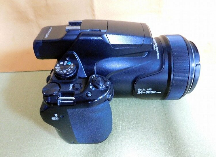 Cool Pix P-1000（カメラ）の商品画像 - 査定依頼日：2026年5月17日 - 最高査定価格：70,000円