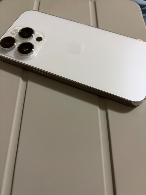 iPhone iPhone 14 Pro 256GB SIMフリー（スマホ）の商品画像 - 査定依頼日：2026年9月26日 - 最高査定価格：71,000円
