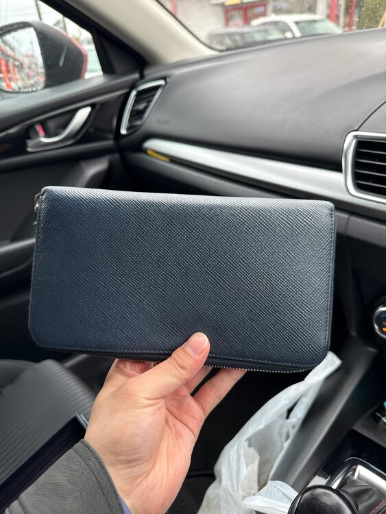 プラダ  （ブランドバッグ）の商品画像 - 査定依頼日：2025年3月29日 - 最高査定価格：28,000円