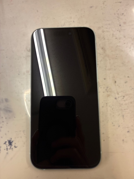 iPhone iPhone 15 128GB Softbank（スマホ）の商品画像 - 査定依頼日：2026年6月28日 - 最高査定価格：64,000円