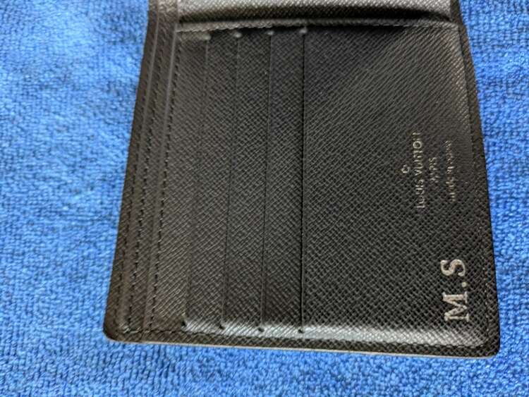 ルイヴィトン ダミエ 二つ折り財布（小銭入れあり）（ブランド財布・小物）の商品画像 - 査定依頼日：2025年3月7日 - 最高査定価格：10,000円