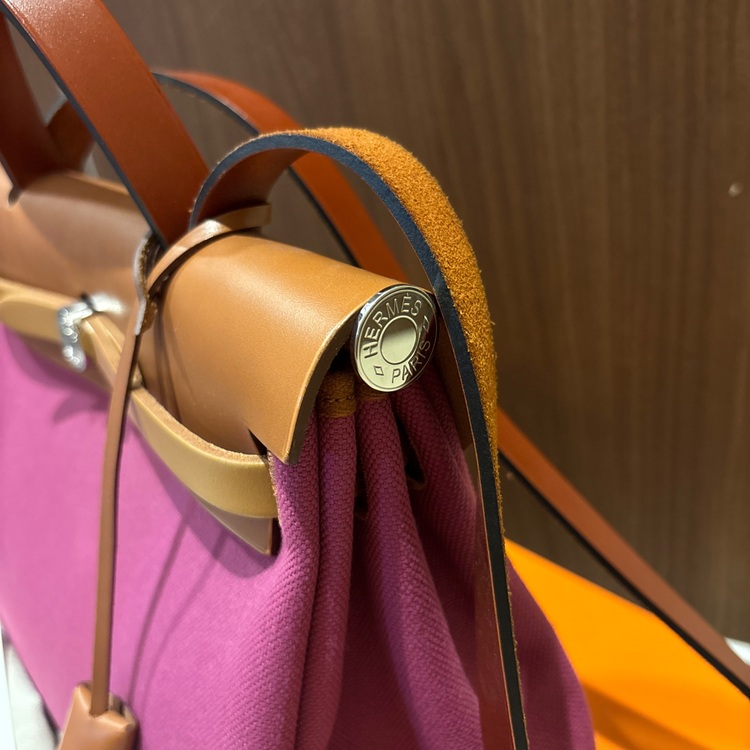 エールバッグジップpm31 ローズパープル（ブランドバッグ）の商品画像 - 査定依頼日：2025年7月19日 - 最高査定価格：270,000円