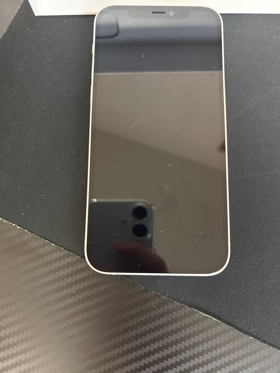 iPhone 12 64GB au（スマホ）の商品画像 - 査定依頼日：2026年4月10日 - 最高査定価格：24,000円