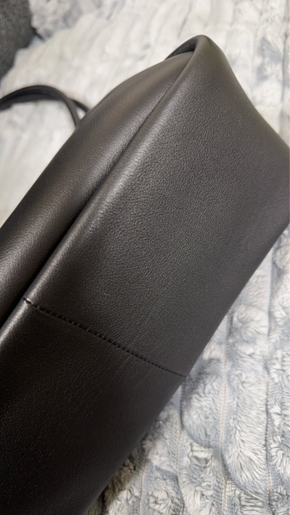 プラダ  （ブランドバッグ）の商品画像 - 査定依頼日：2025年11月11日 - 最高査定価格：220,000円