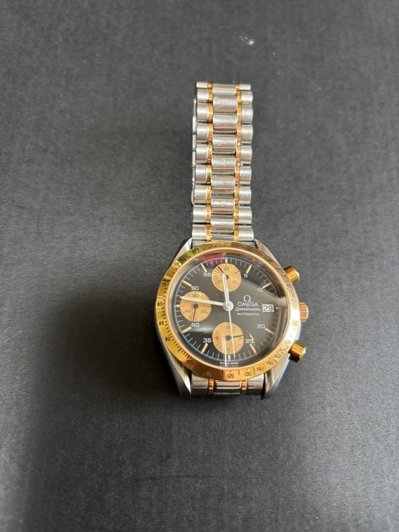 オメガ スピードマスター 3316500（高級時計）の商品画像 - 査定依頼日：2026年4月18日 - 最高査定価格：370,000円