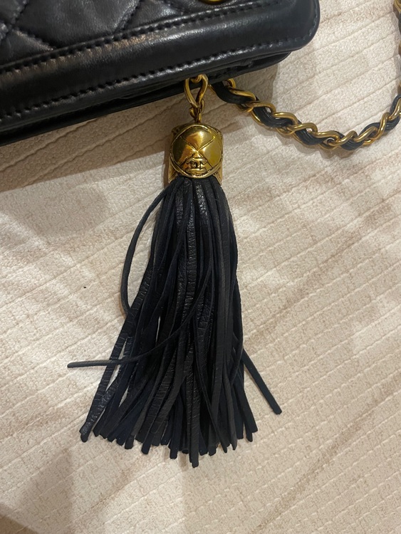 マトラッセ フリンジ GD金具 レザー チェーンショルダーバッグ シャネル（ブランドバッグ）の商品画像 - 査定依頼日：2025年9月15日 - 最高査定価格：120,000円