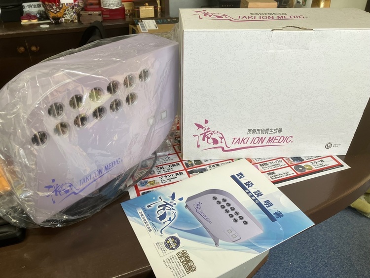 滝風（たき）イオンメディック TAKI ION MEDIC (パールホワイト)（家電）の商品画像 - 査定依頼日：2022年7月14日 - 最高査定価格：43,000円