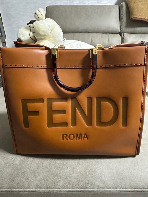 フェンディ  （ブランドバッグ）の商品画像 - 査定依頼日：2025年2月26日 - 最高査定価格：160,000円