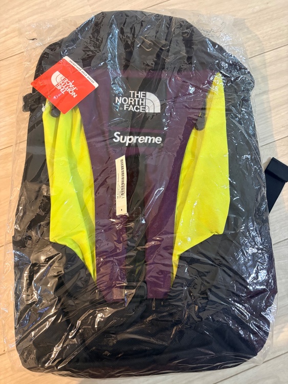 supreme North Face Expedition Backpack（古着・ファッション）の商品画像 - 査定依頼日：2025年12月16日 - 最高査定価格：20,000円