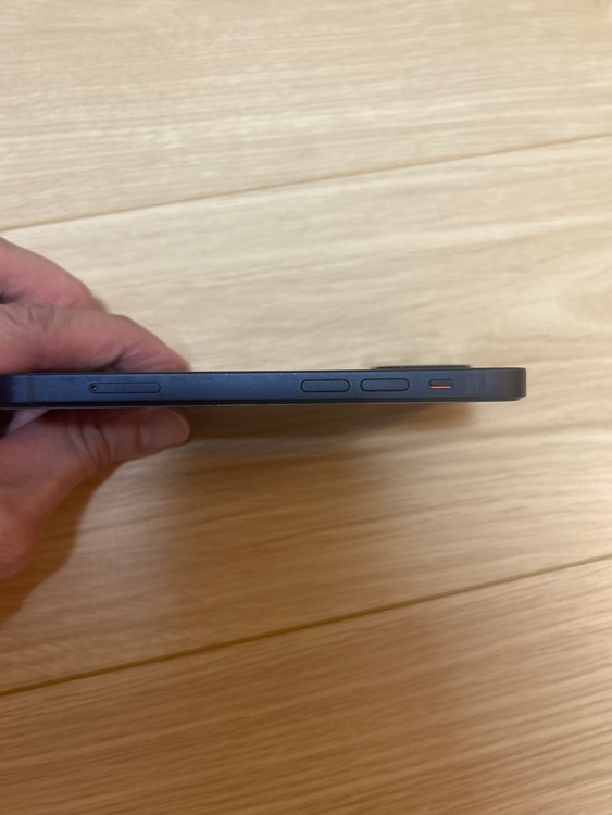 iPhone 12 mini 128GB docomo（スマホ）の商品画像 - 査定依頼日：2025年9月7日 - 最高査定価格：10,000円