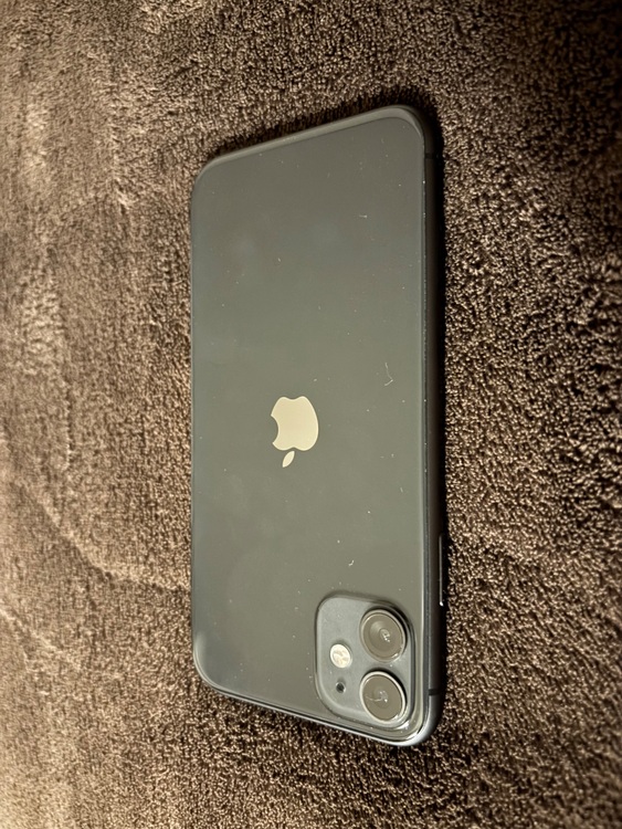 iPhone11 128GB SIMフリー（スマホ）の商品画像 - 査定依頼日：2025年6月16日 - 最高査定価格：25,000円