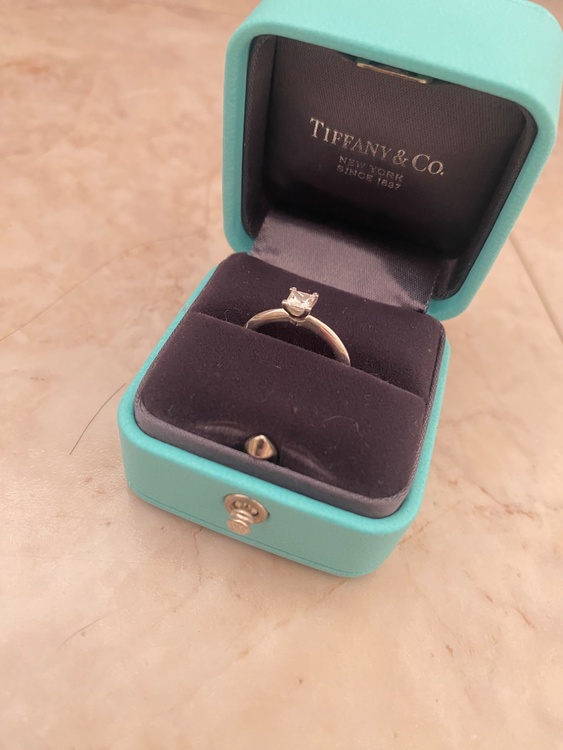 ティファニーダイヤモンドジュエリー（宝石）の商品画像 - 査定依頼日：2026年3月27日 - 最高査定価格：800,000円