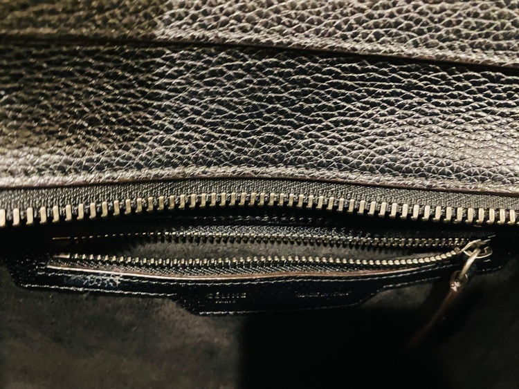 CELINE セリーヌ　ラゲージ マイクロ　黒（ブランドバッグ）の商品画像 - 査定依頼日：2025年8月7日 - 最高査定価格：90,000円