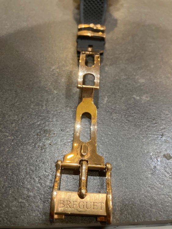 ブレゲ マリーン （高級時計）の商品画像 - 査定依頼日：2025年6月6日 - 最高査定価格：2,350,000円