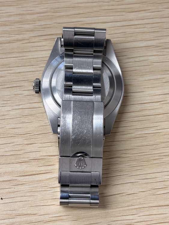 ロレックス エクスプローラー 22427（高級時計）の商品画像 - 査定依頼日：2025年11月1日 - 最高査定価格：1,400,000円