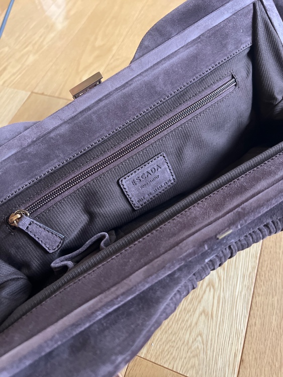 ESCADA（ブランドバッグ）の商品画像 - 査定依頼日：2026年4月18日 - 最高査定価格：100,000円