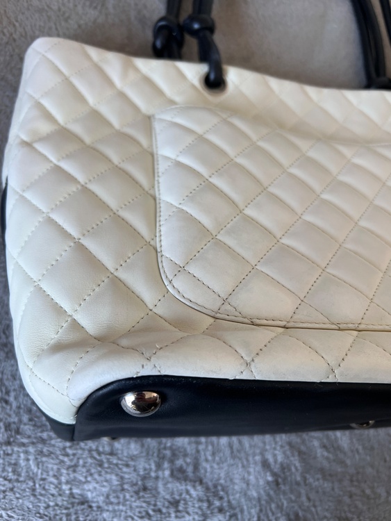 カンボン　白（ブランドバッグ）の商品画像 - 査定依頼日：2026年3月7日 - 最高査定価格：150,000円