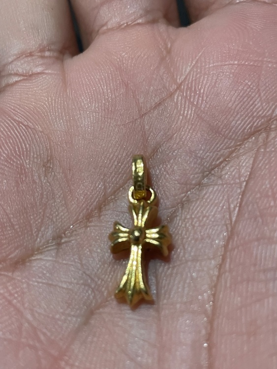 クロムハーツ　ベイビーファットチャーム22K.22kPAVEエメラルド（金・貴金属）の商品画像 - 査定依頼日：2026年3月15日 - 最高査定価格：700,000円