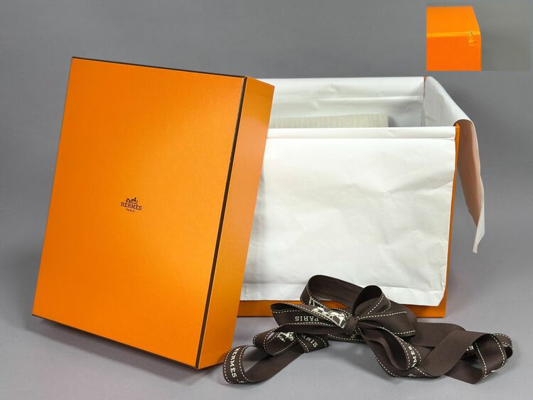 ロックPM、エトゥープxゴールド金具、 トリヨンクレマンス、WBY004AN （ブランドバッグ）の商品画像 - 査定依頼日：2025年6月30日 - 最高査定価格：550,000円