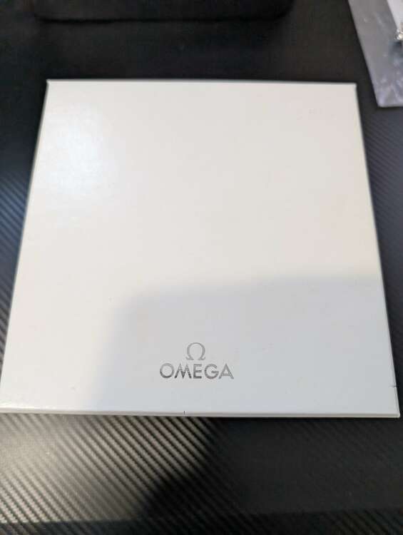 プロフェッショナル　クォーツ（高級時計）の商品画像 - 査定依頼日：2025年2月15日 - 最高査定価格：230,000円