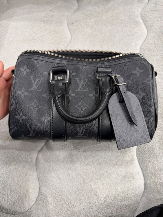 モノグラム・エクリプス キーポル・バンドリエール（ブランドバッグ）の商品画像 - 査定依頼日：2026年2月1日 - 最高査定価格：240,000円