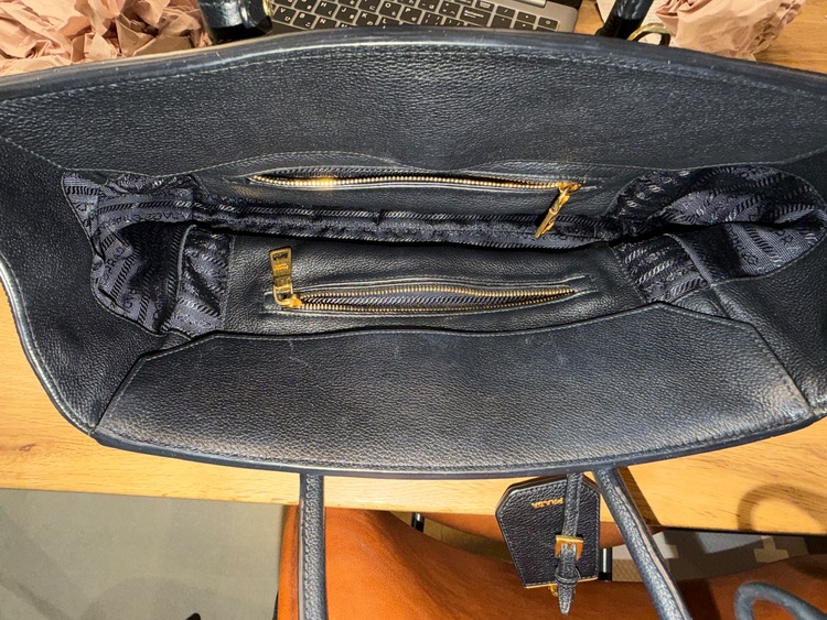 BN2829 VITELLO GRAIN NERO（古着・ファッション）の商品画像 - 査定依頼日：2025年10月26日 - 最高査定価格：20,000円