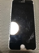 iPhone iPhone8 64GB au（スマホ）の商品画像 - 査定依頼日：2026年8月29日 - 最高査定価格：2,000円