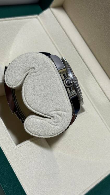 ロレックス GMTマスター 126710BLRO（高級時計）の商品画像 - 査定依頼日：2026年5月3日 - 最高査定価格：4,400,000円